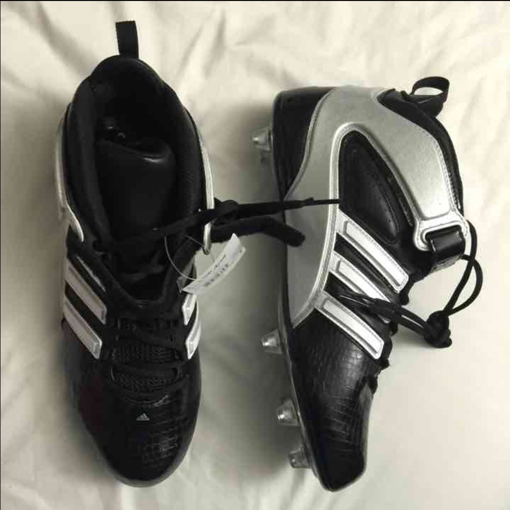 NIB Adidas Detachable American FootB - Picture 1 of 4